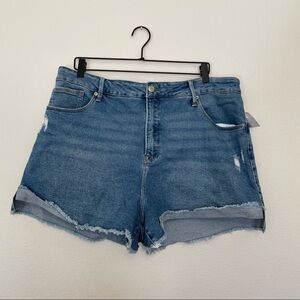 NWT good American good curve shorts sz.18 distressed cutoff